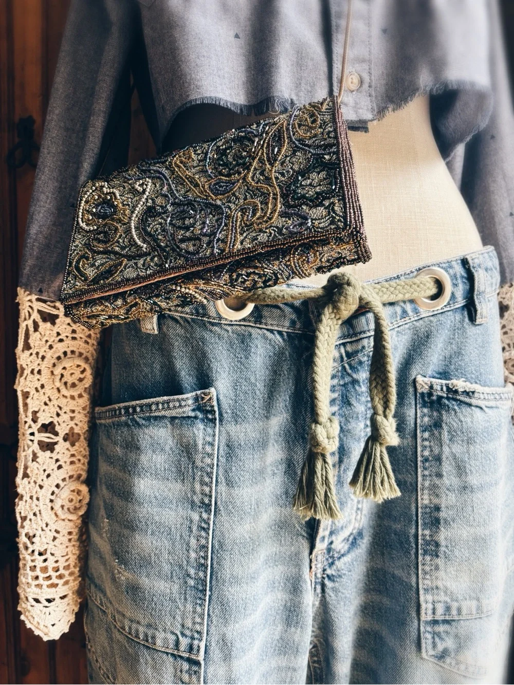 Vintage Heirloom Carolyne Barton NIGHT Beaded Paisley Crossbody Clutch